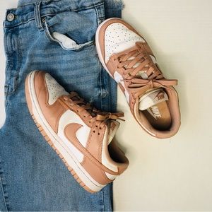 Women Dunks pink size 7